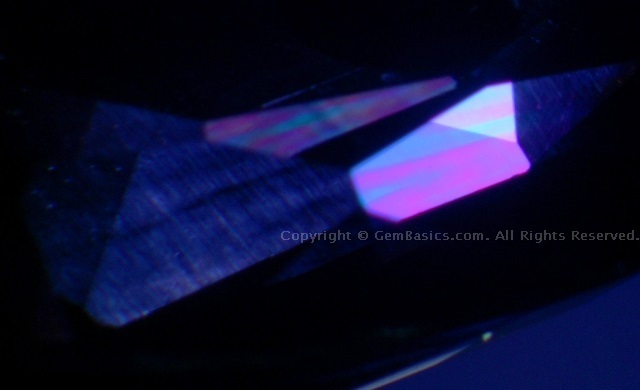 Sandmeier-Plato lines in flame fusion (Verneuil) synthetic ruby
